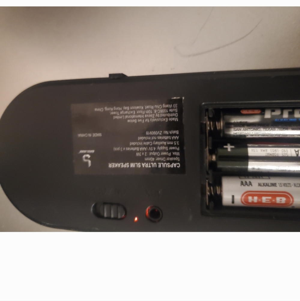 Capsule portable speaker battery operated - Picture 5 of 5